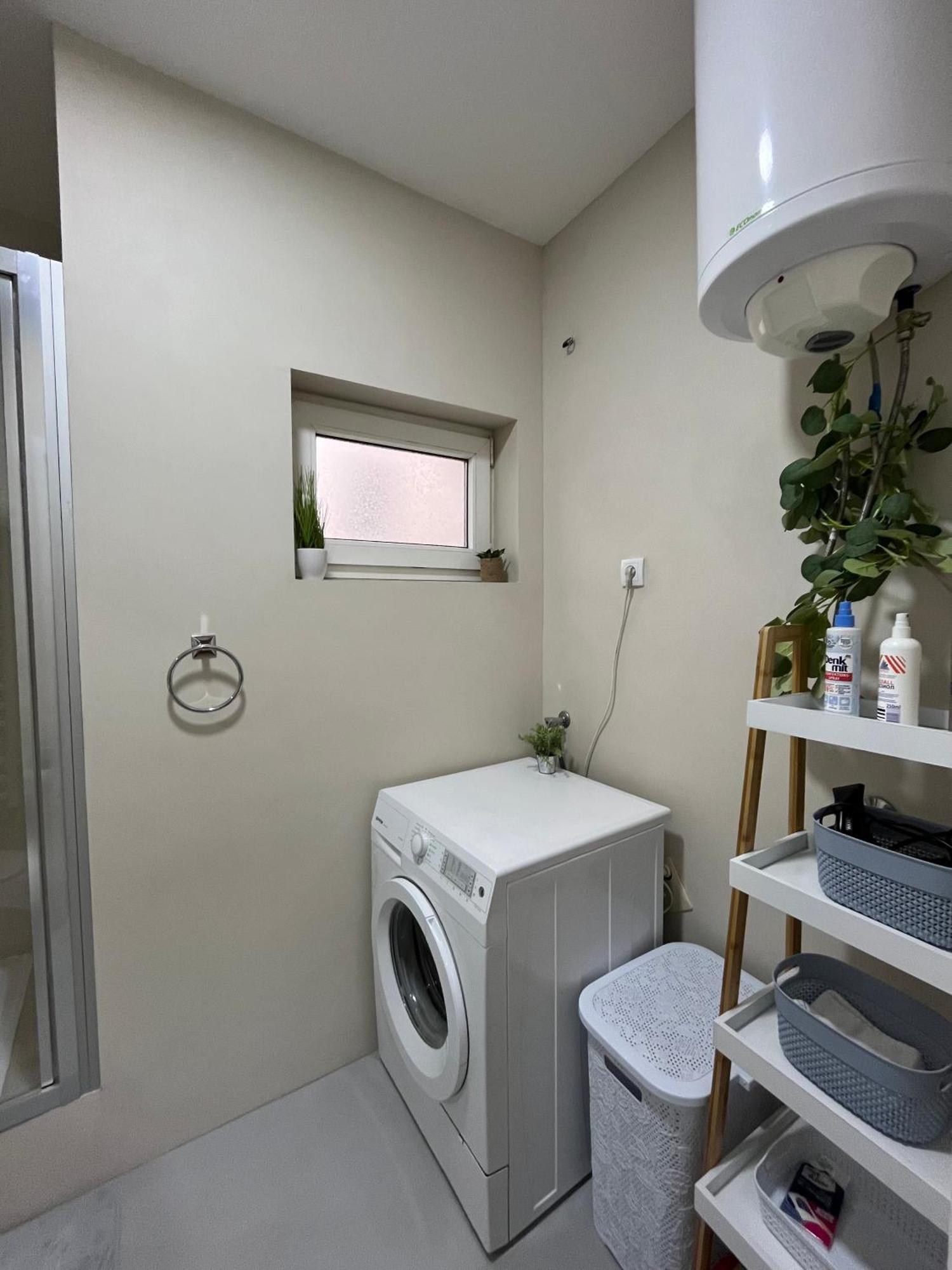 Apartment Vera With Free Garage Novi Sad Extérieur photo